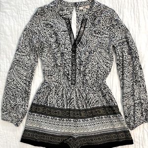 NWT Long Sleeve Romper Size Small